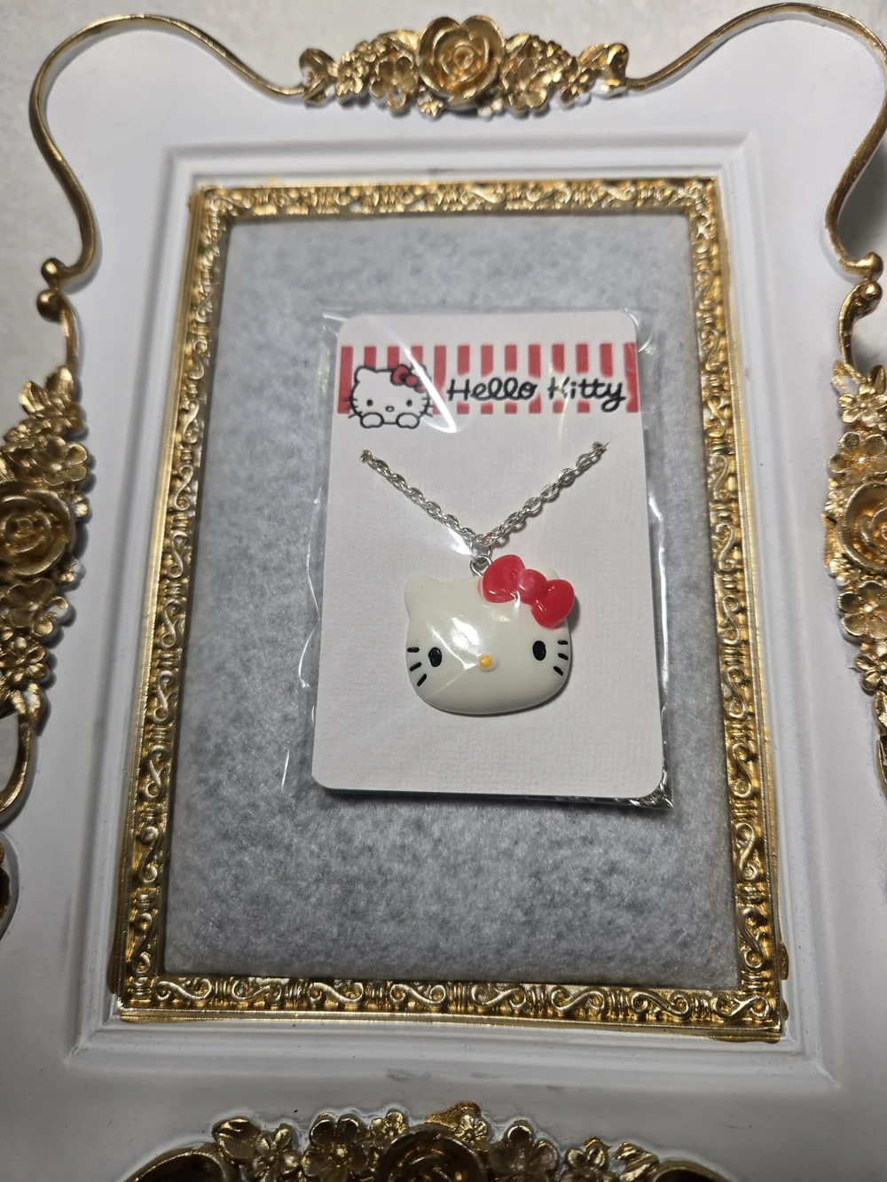Hello Kitty Resin Charm Pendant Silver Necklace Red Bow Jewelry